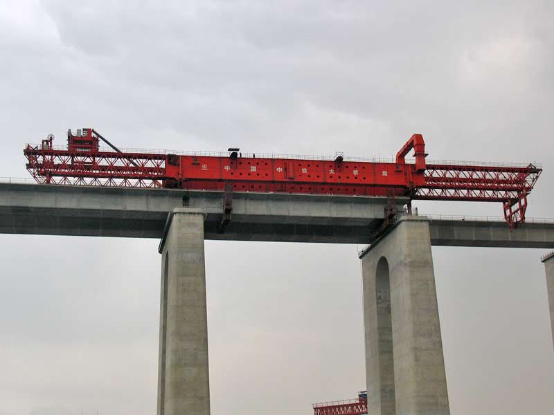 HZP Кран для будівництва мосту